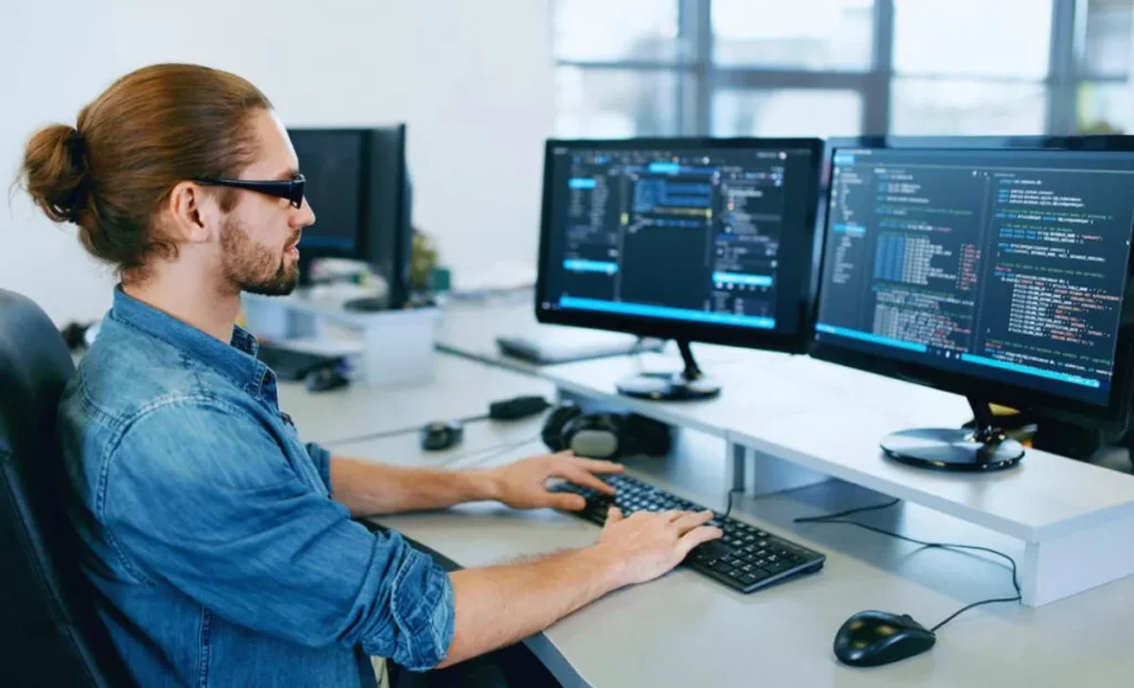 Software Engineer Salary in Pakistan www.Jobfindings.com